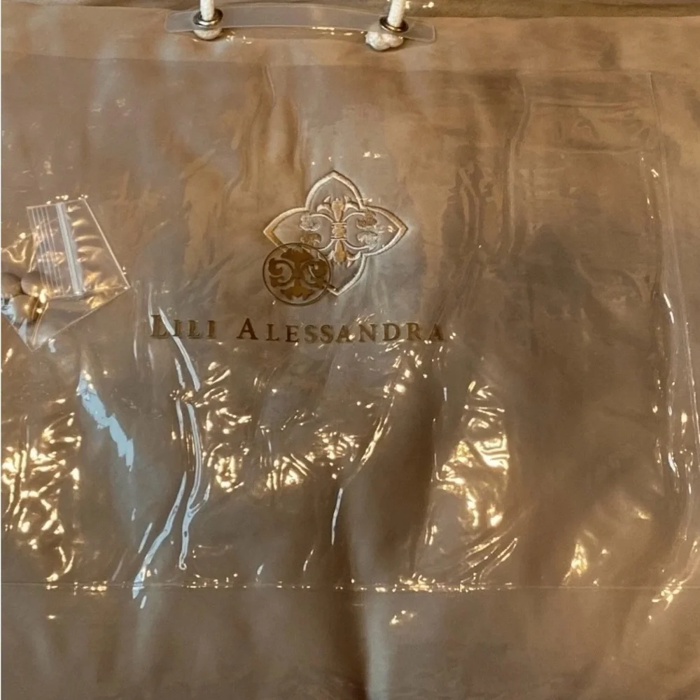 LILI ALESSANDRA QUEEN DUVET TAUPE SENSE & SENSIBILITY NEW 96” X 98”